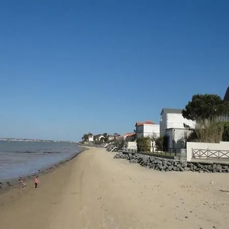 Les Bains 22 * 론세레뱅