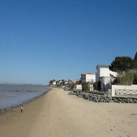 Les Bains 22